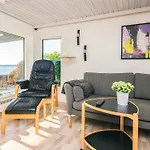 4 Star In Juelsminde * Sonderby (Midtjylland)