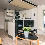 Seaside Gem In Juelsminde - B B Feriehus *