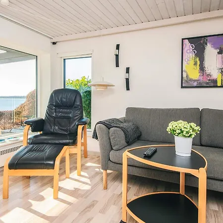 4 Star In Juelsminde * Sonderby (Midtjylland)